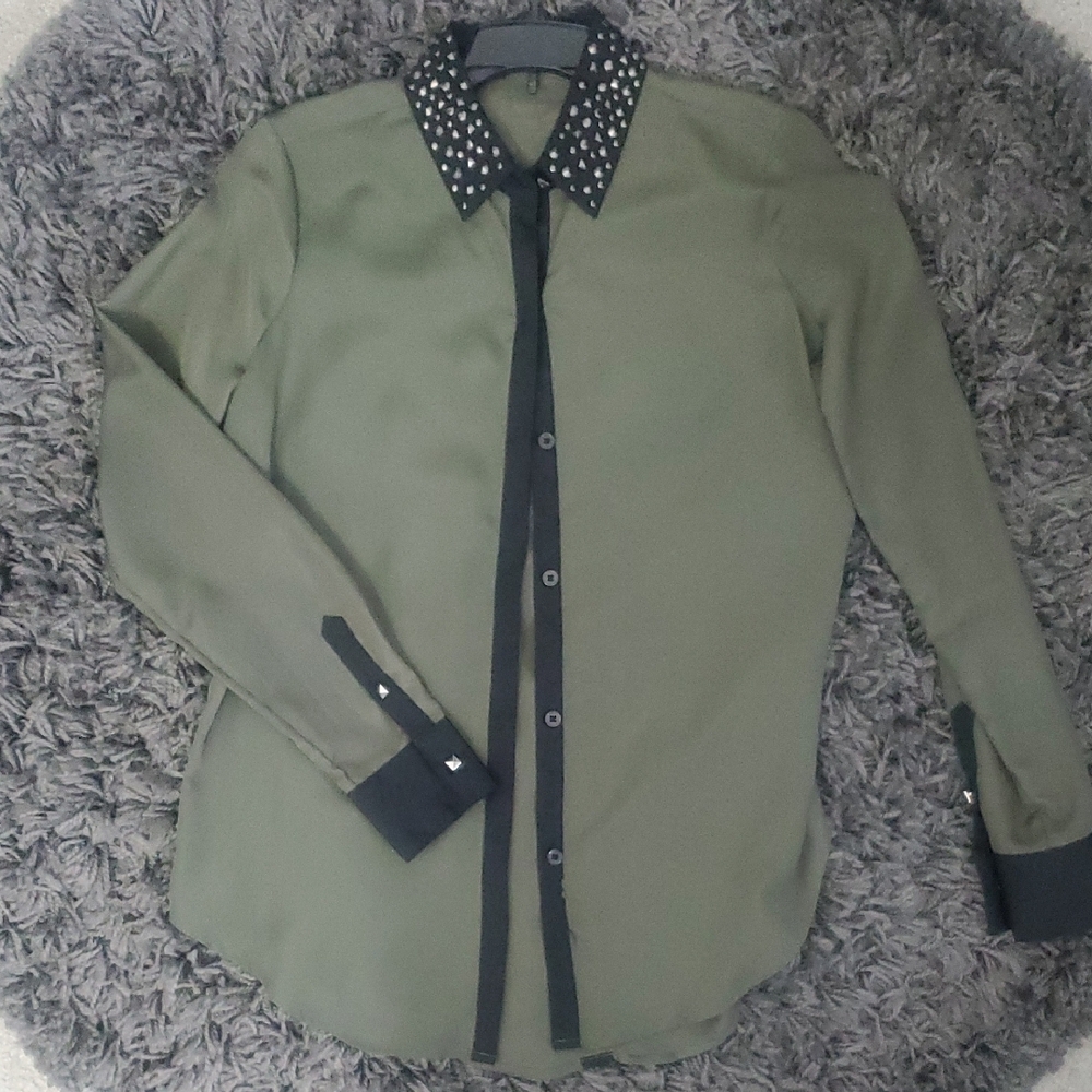 Green and Black Dress Shirt with Contrasting Collar